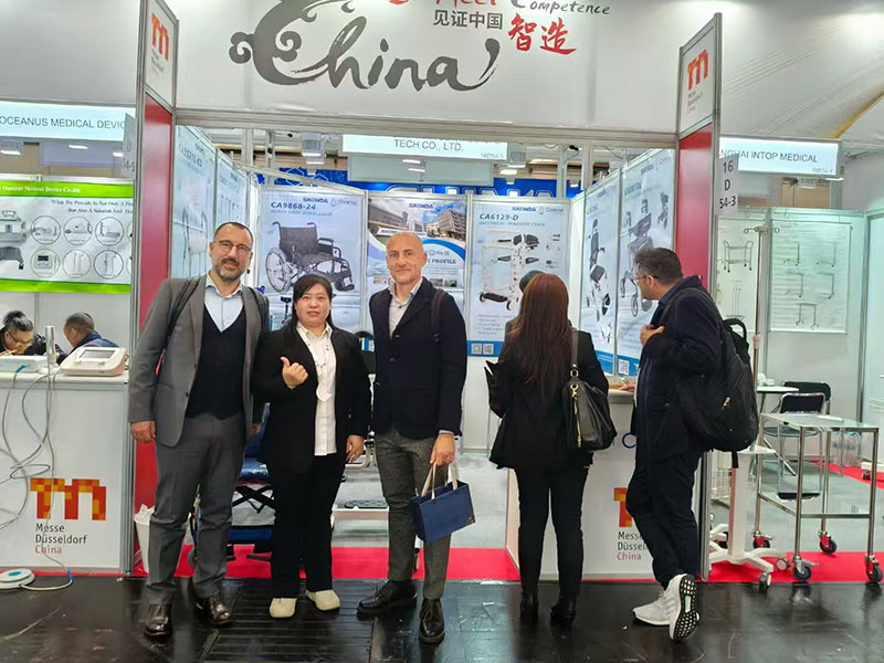 Yuteng medicinae in Dubai Exhibition