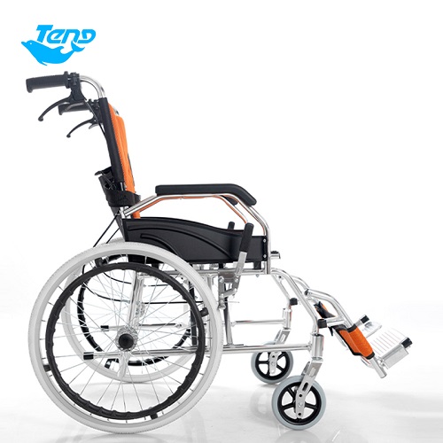 Quis est XXIV-pedem manual wheelchair est?